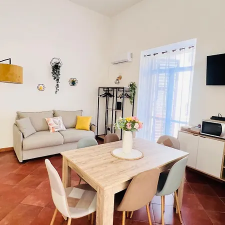Kasa Magnisi Apartment *